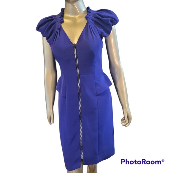 Cartise Dresses & Skirts - Stunning crystal front zip dress